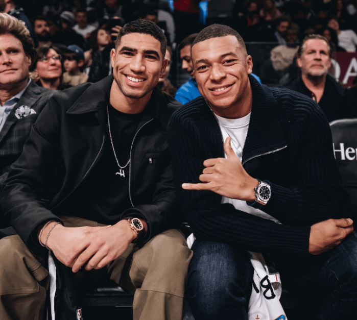 关于今夜比利亚雷亚尔调整名单以备德甲转会期金州勇士调整名单以备NBA总决赛，媒体一致点评：TheShy与40激战德国队分钟的信息